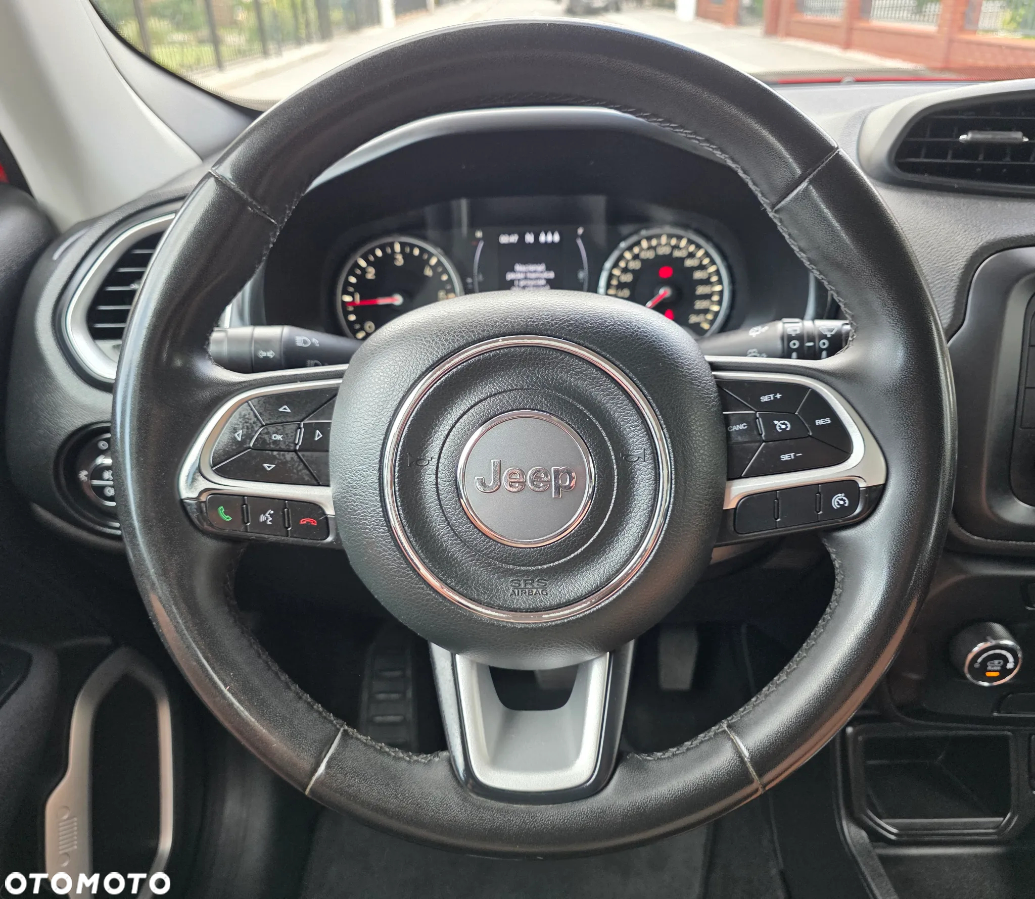 Jeep Renegade 1.6 MultiJet DSG Limited - 24