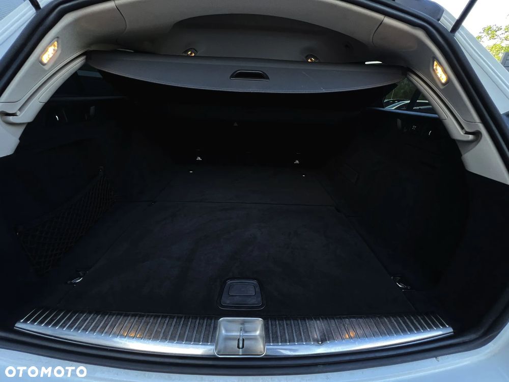 Mercedes-Benz Klasa E 220 d Business Edition 9G-TRONIC - 40