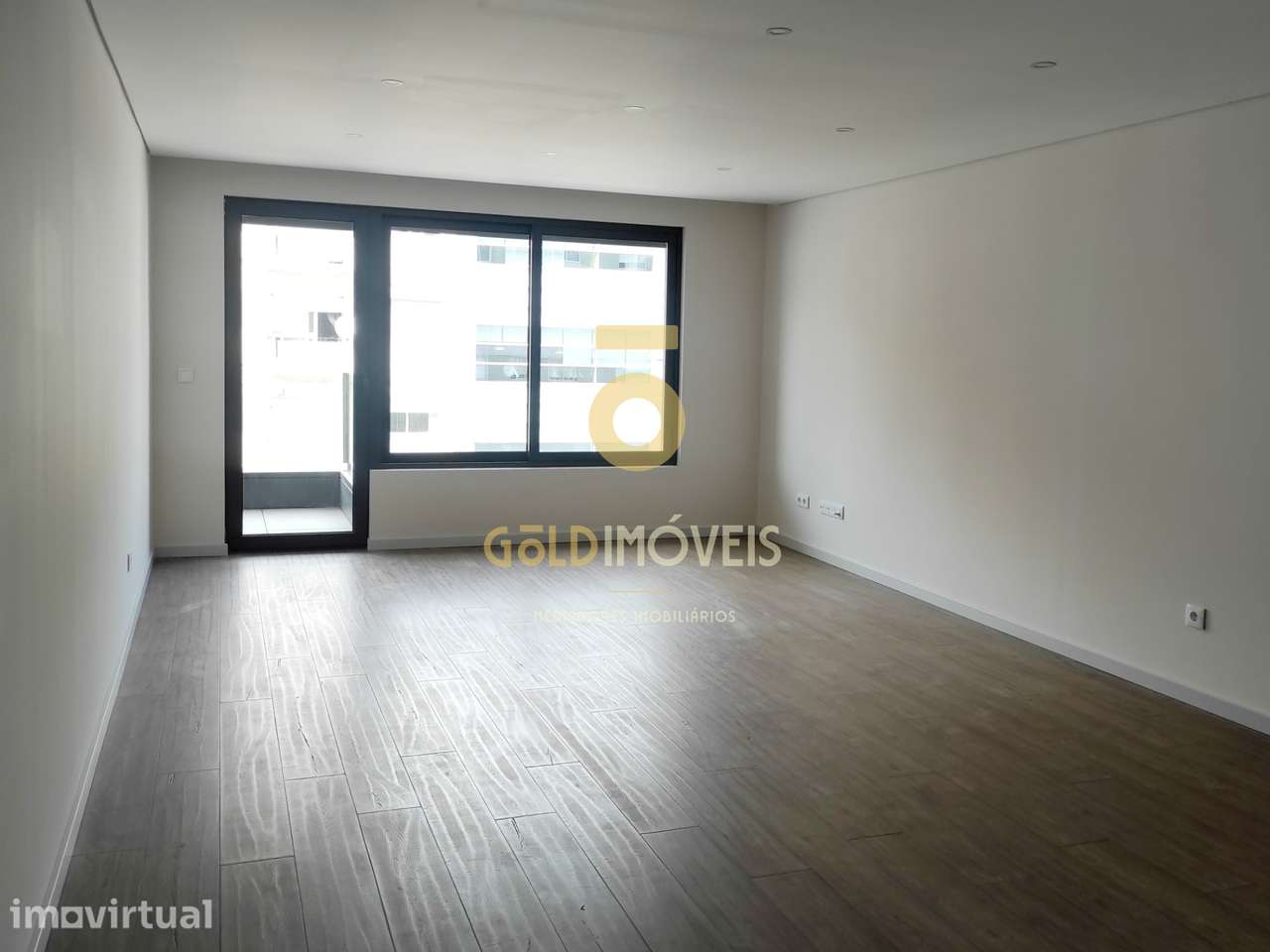 Apartamento T3 Venda em Cedofeita, Santo Ildefonso, Sé, Miragaia, São - Grande imagem: 2/21