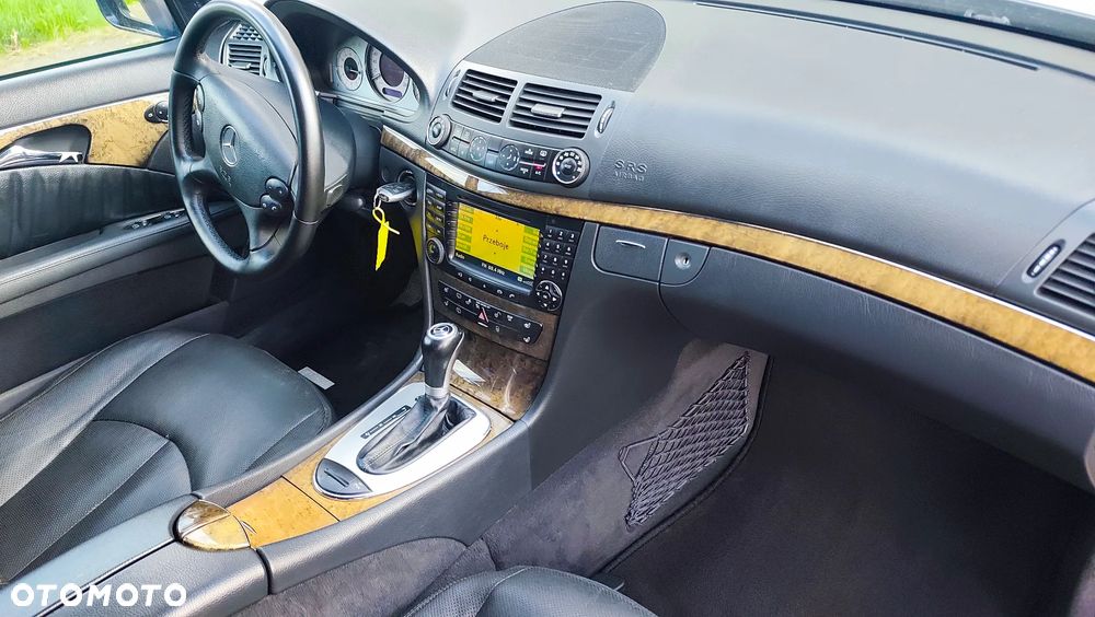 Mercedes-Benz Klasa E 350 4-Matic Avantgarde - 35