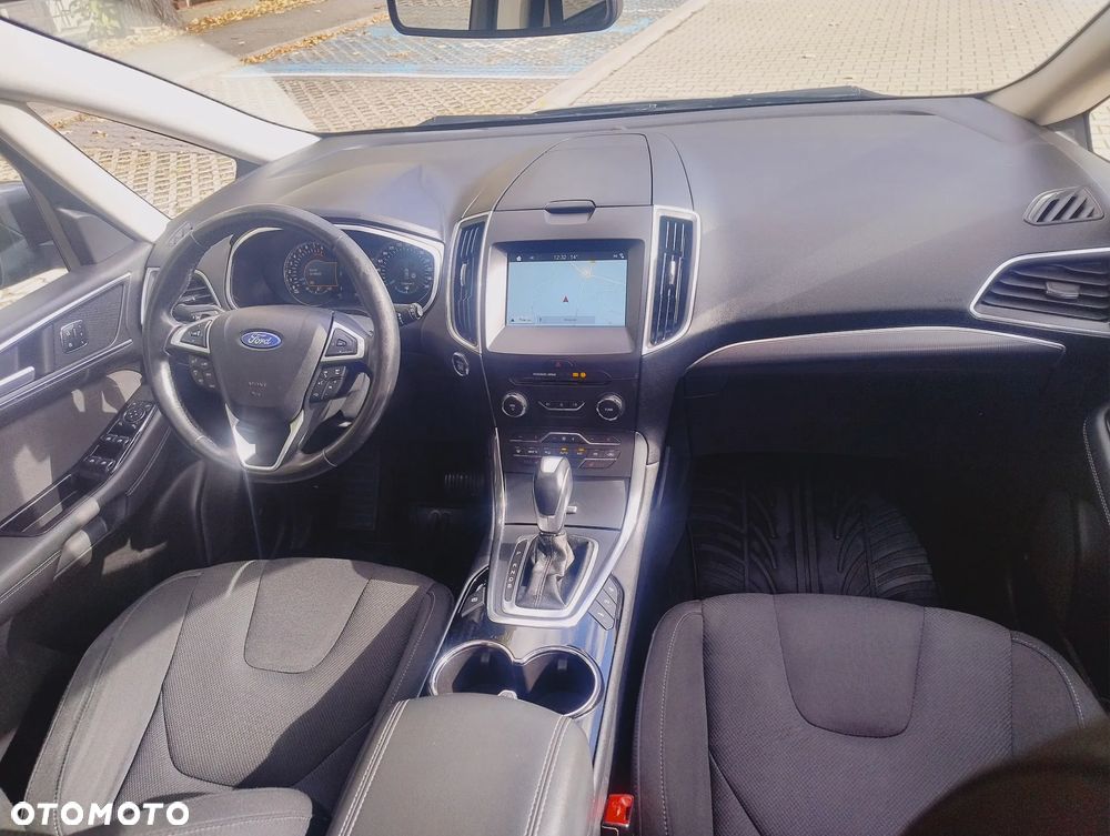Ford S-Max 2.0 EcoBoost Titanium - 19