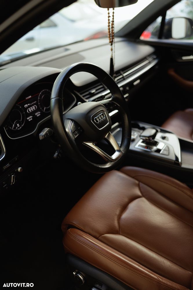 Audi Q7 3.0 TDI quattro Tiptronic - 23