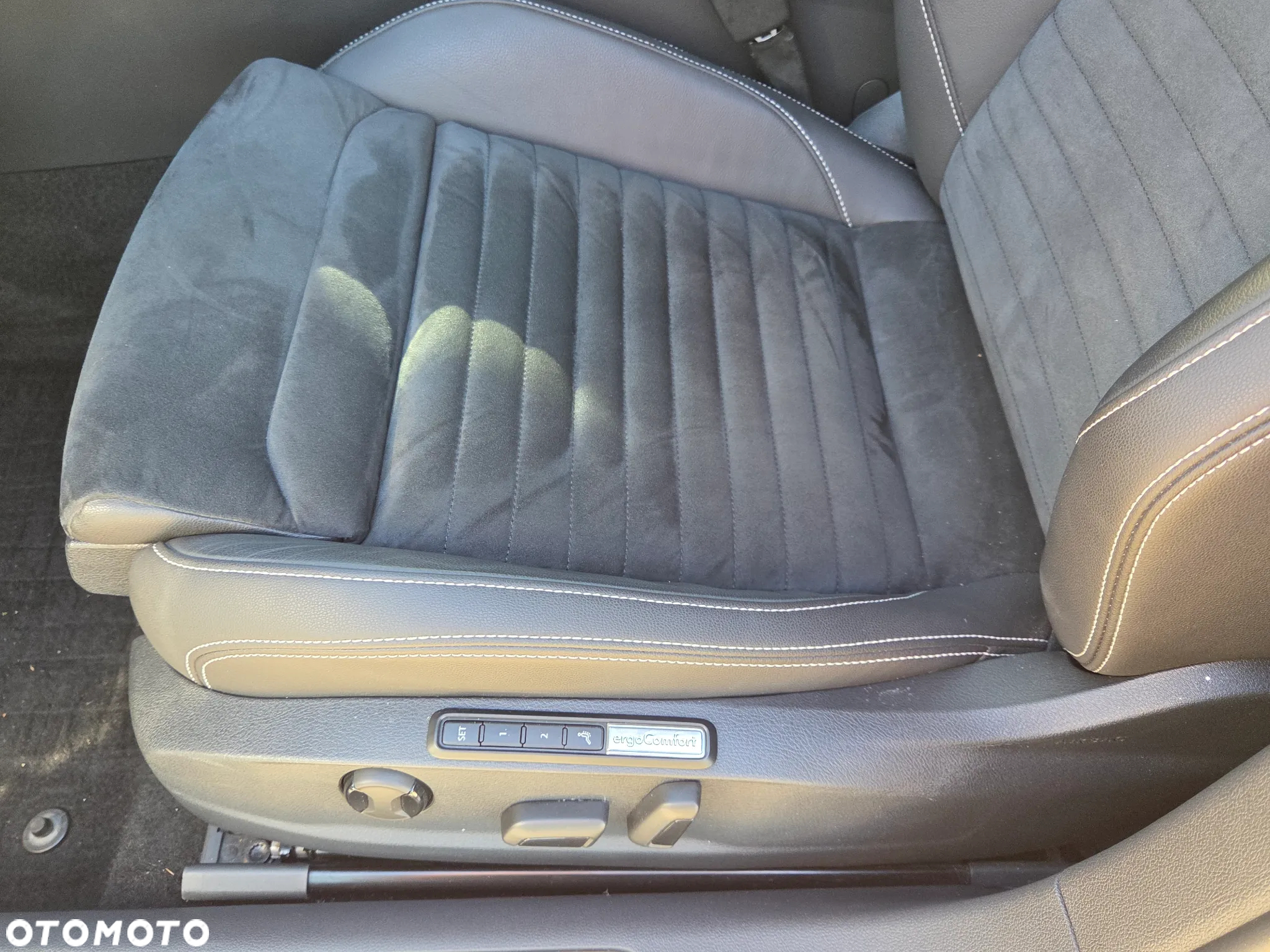 Volkswagen Passat 2.0 TDI EVO Business DSG - 14