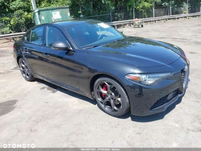 Alfa Romeo Giulia 2.0 Turbo 16V AT8 Veloce Ti - 2