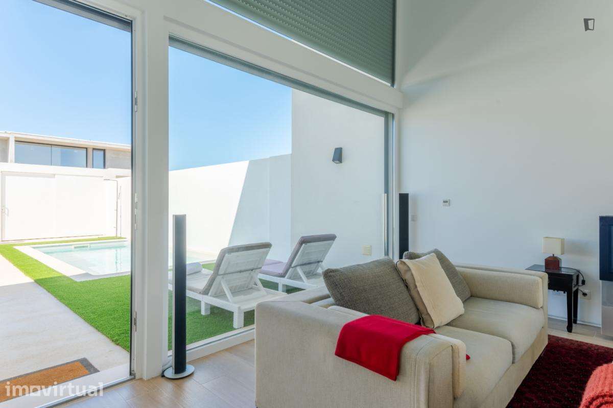 Casa com 2 quartos - localizado em Setubal - Full image: 4/37