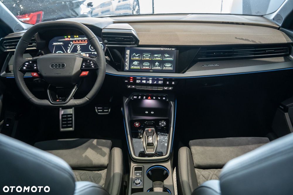 Audi RS3 Sportback - 19