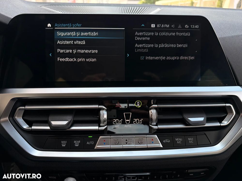 BMW Seria 3 330e Aut. Sport Line - 30