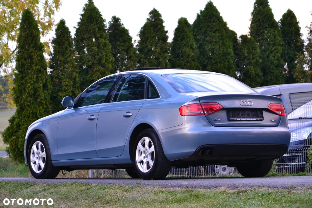 Audi A4 ver-1-8-tfsi-attraction - 11