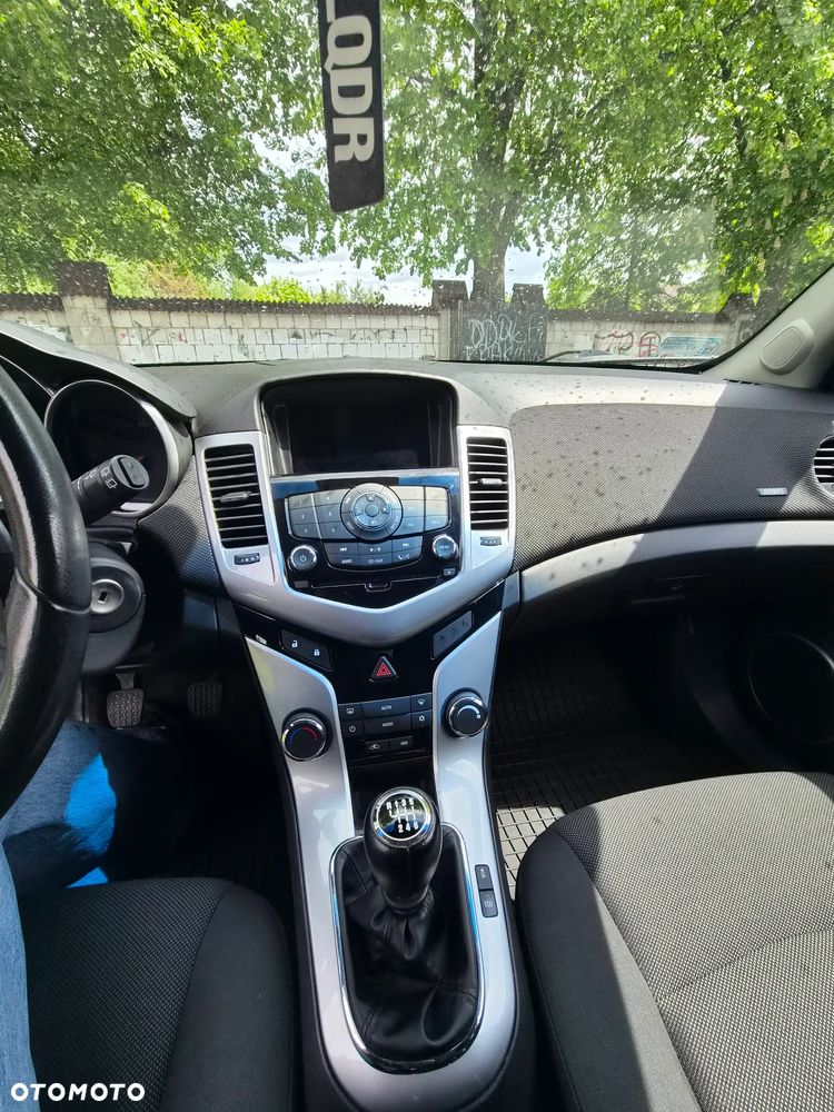 Chevrolet Cruze 1.4 T LTZ - 10