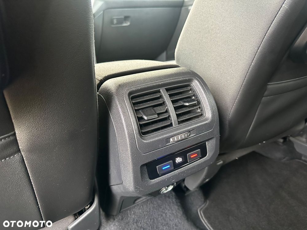 Volkswagen Touran 1.6 TDI BMT Comfortline - 27