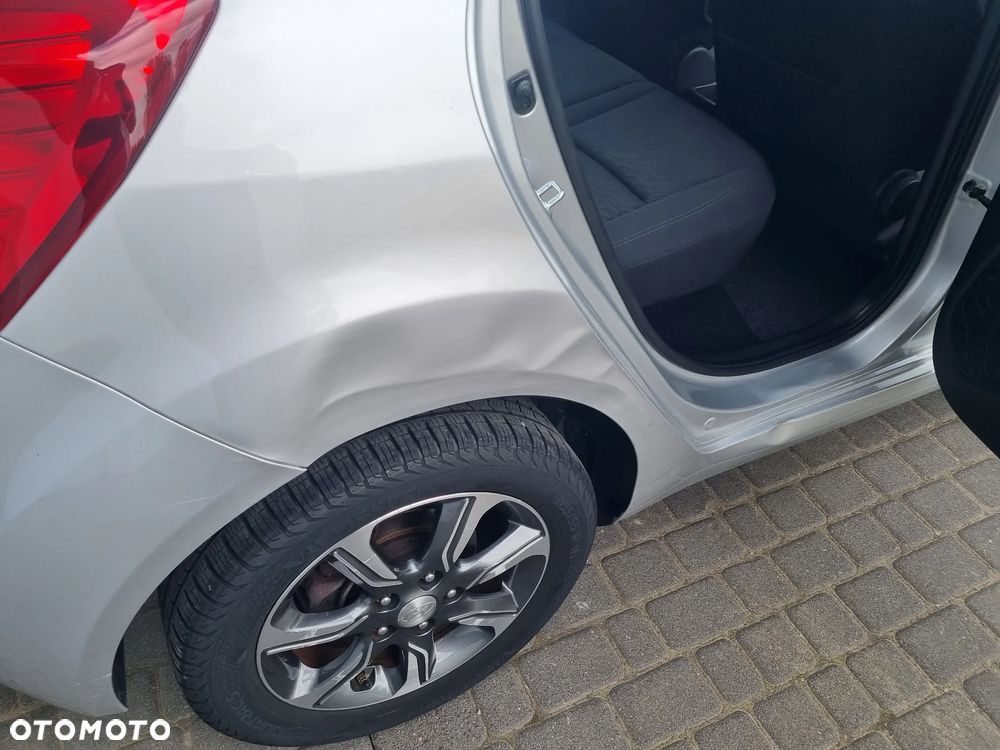 Hyundai ix20 1.6 Automatik Fifa World Cup Edition - 31
