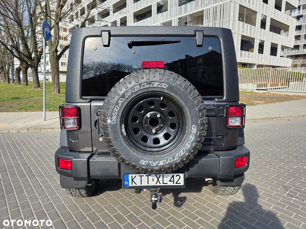 Jeep Wrangler - 22