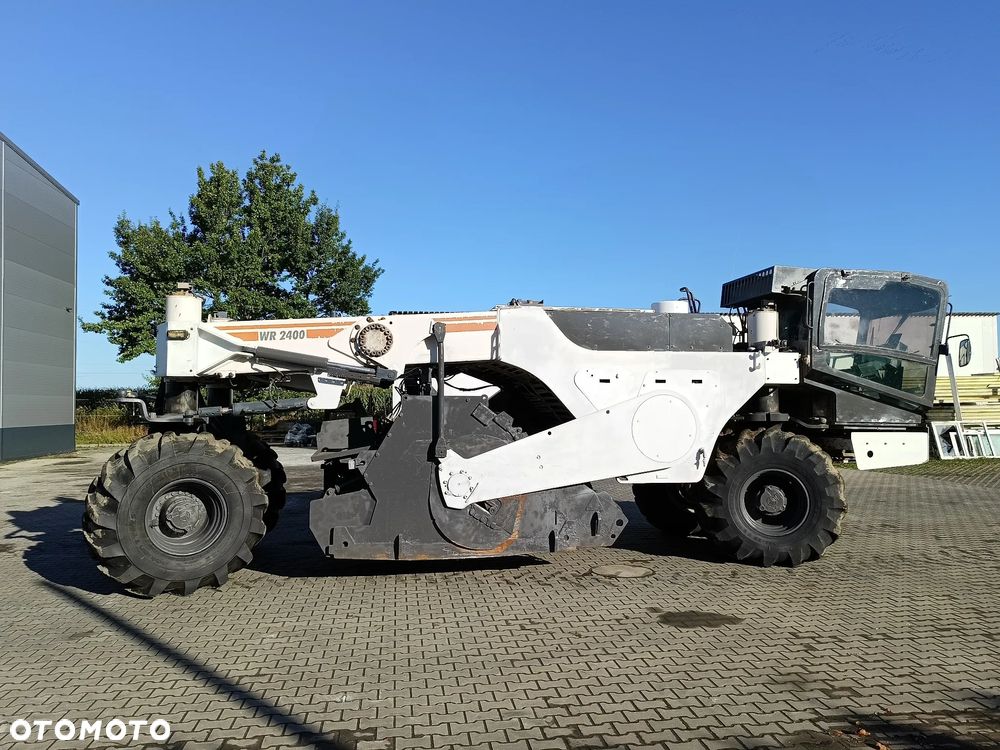 Wirtgen WR 2400 - 3