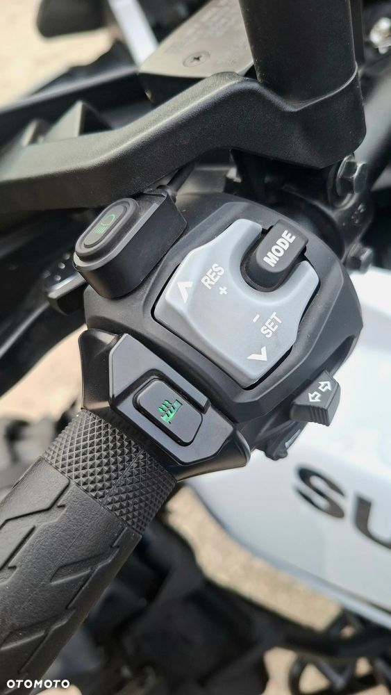 Suzuki V-STROM - 21