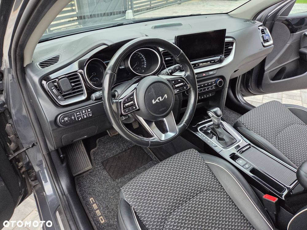 Kia Ceed 1.6 GDI DCT OPF Inspiration - 32