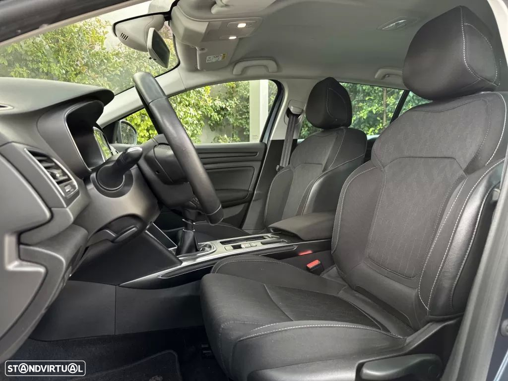 Renault Mégane Sport Tourer ENERGY TCe 115 LIMITED - 11