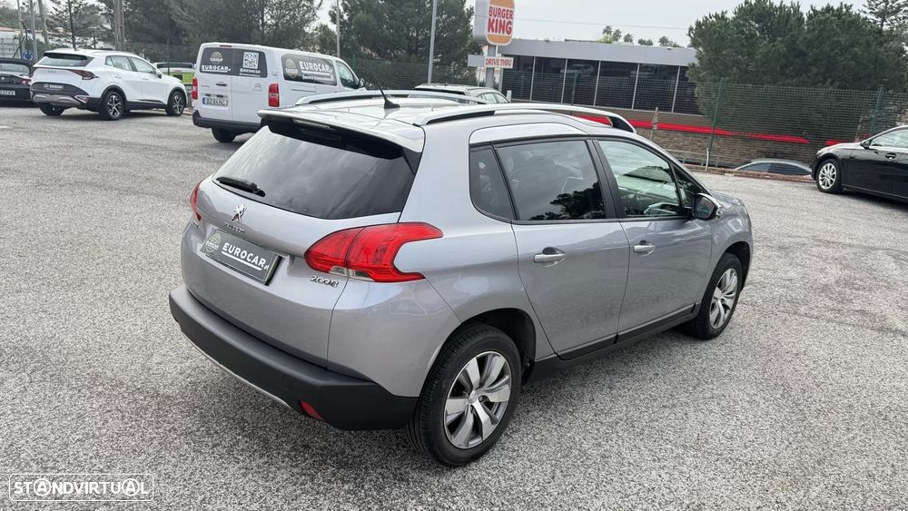 Peugeot 2008 1.2 PureTech Style - 13