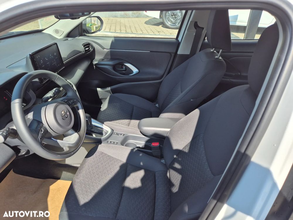 Toyota Yaris Cross 1.5 VVT-i HSD 4x2 Active - 15
