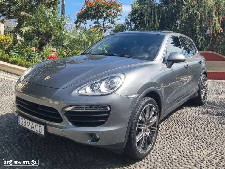 Porsche Cayenne S - 1