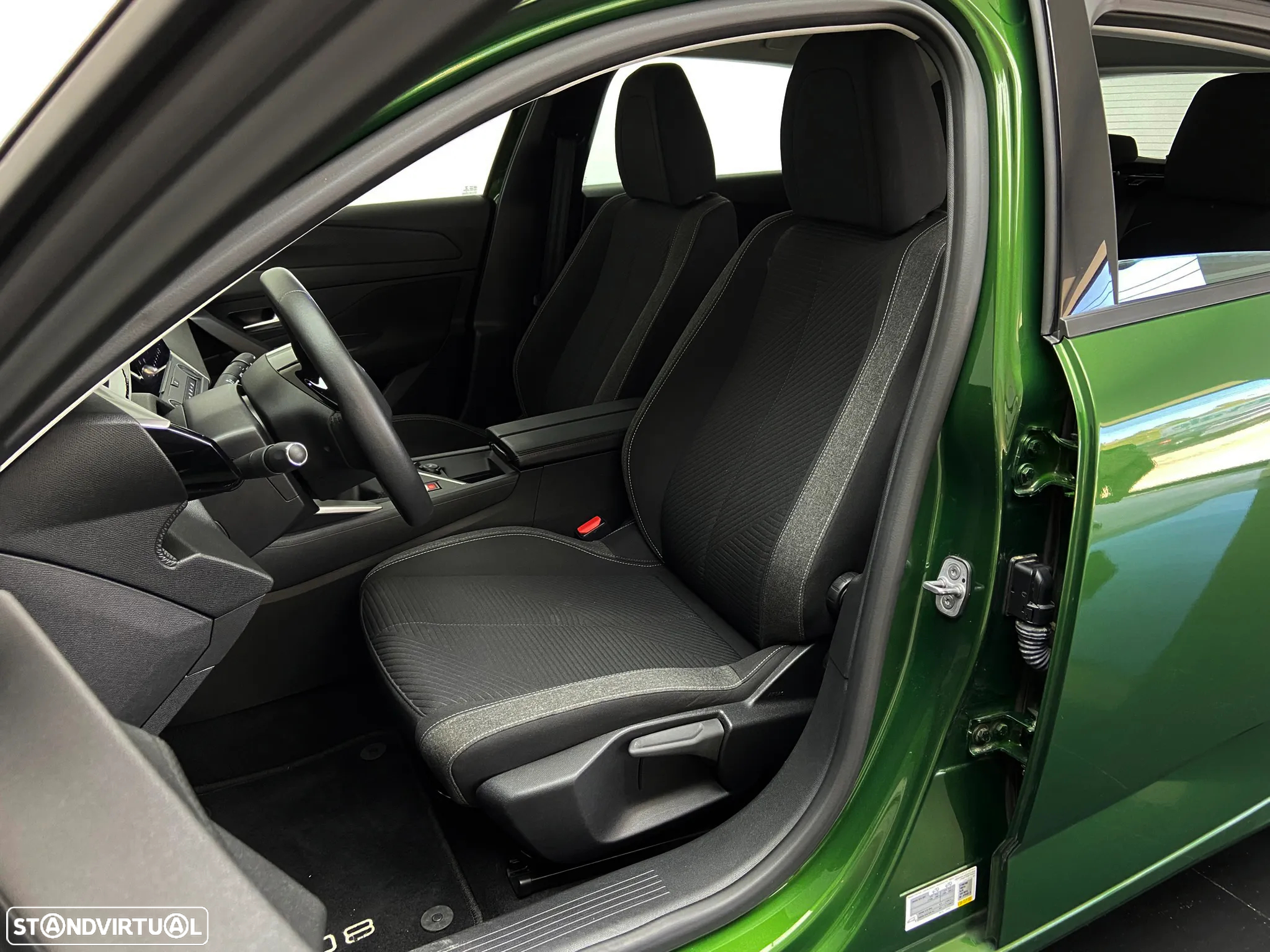 Peugeot 308 1.2 PureTech Active Pack - 9