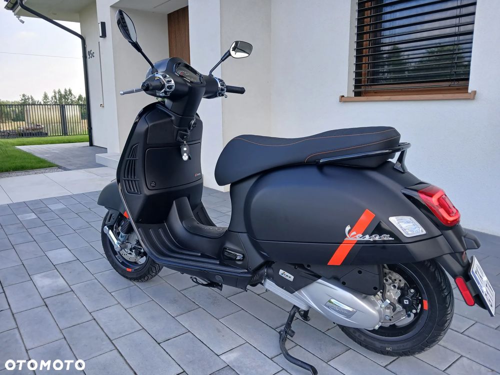 Piaggio Vespa - 4