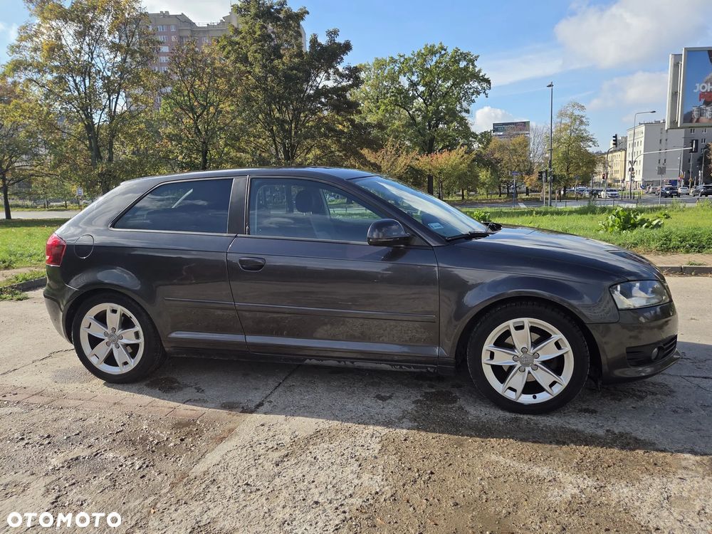 Audi A3 3-drzwiowe 1.6 TDI DPF Ambition - 7