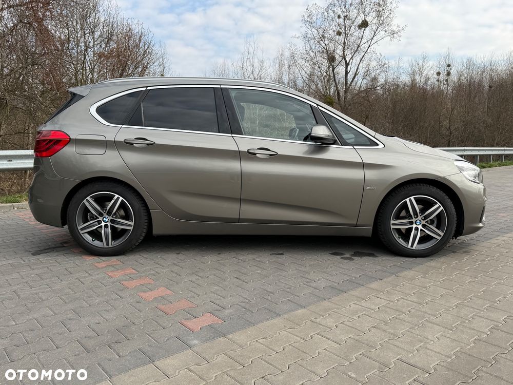 BMW Seria 2 218d xDrive Sport Line sport - 10