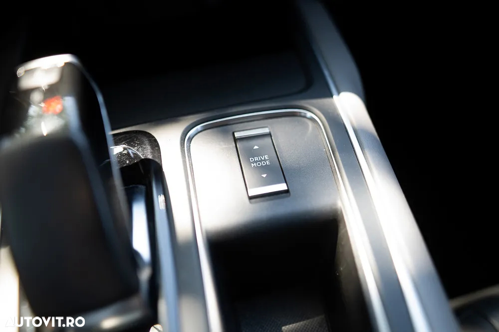 Citroën C5 Aircross Pure Tech 180 S&S EAT8 SHINE PACK - 26