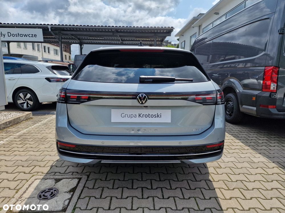 Volkswagen Passat - 6