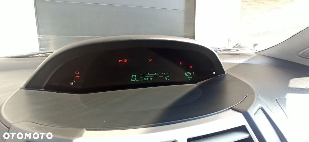 Toyota Yaris 1.4 D-4D Luna - 11