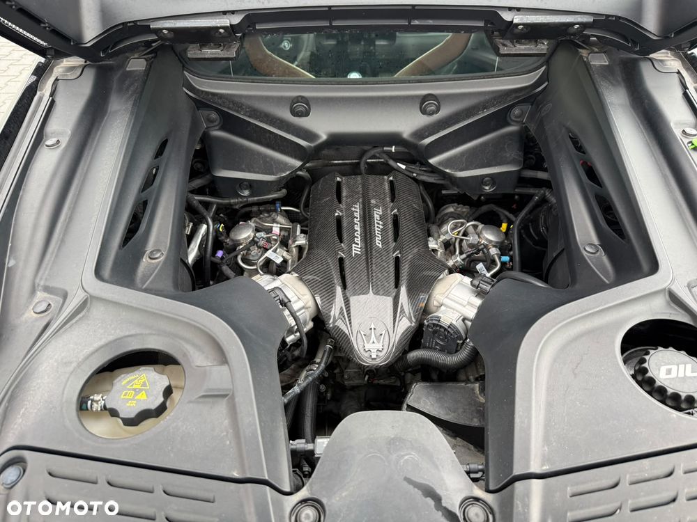 Maserati MC20 DCT - 24