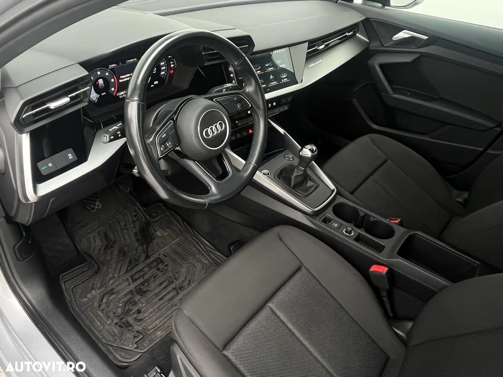 Audi A3 2.0 30 TDI Advanced - 12
