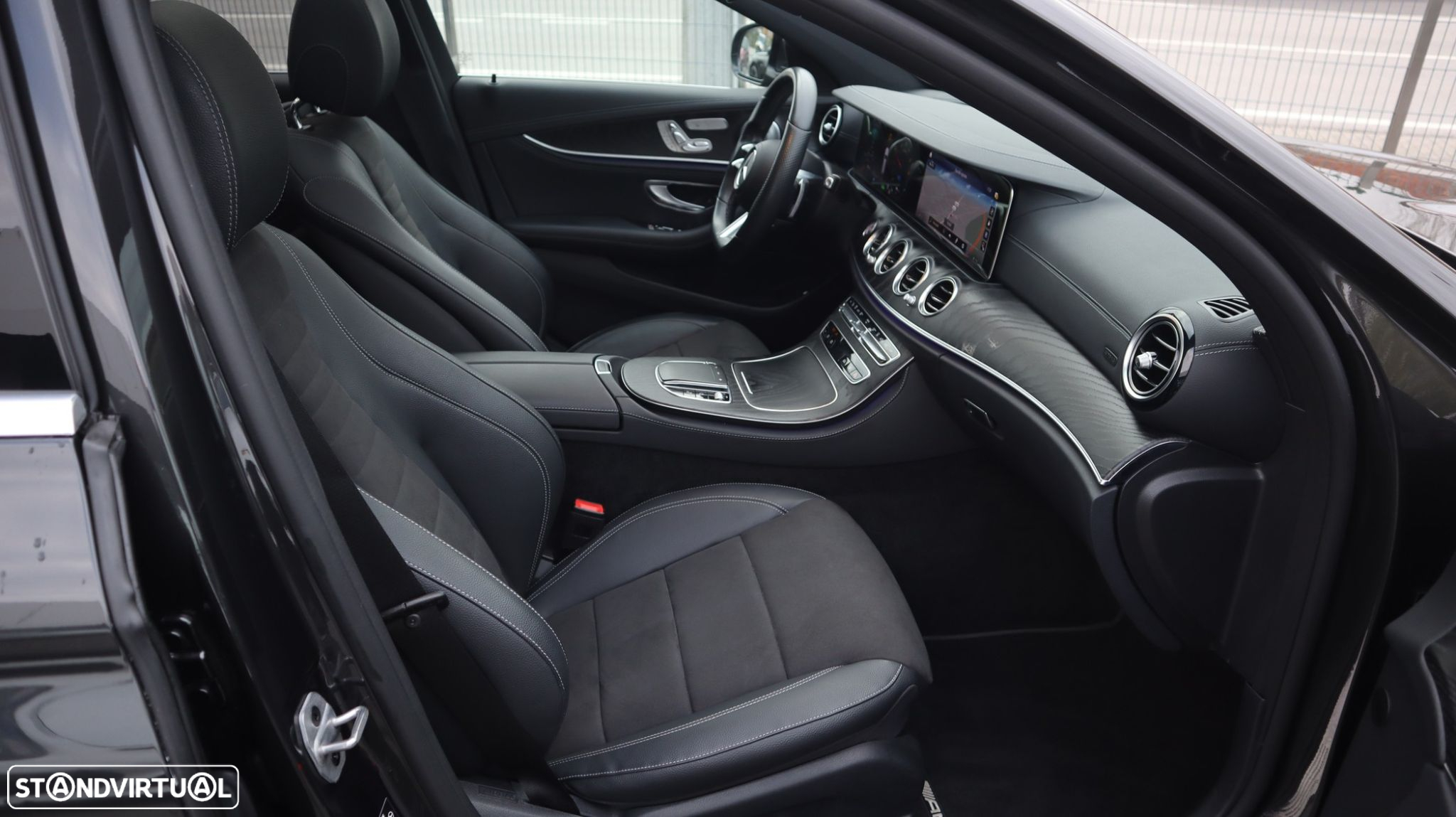 Mercedes-Benz E 300 de AMG Line - 14