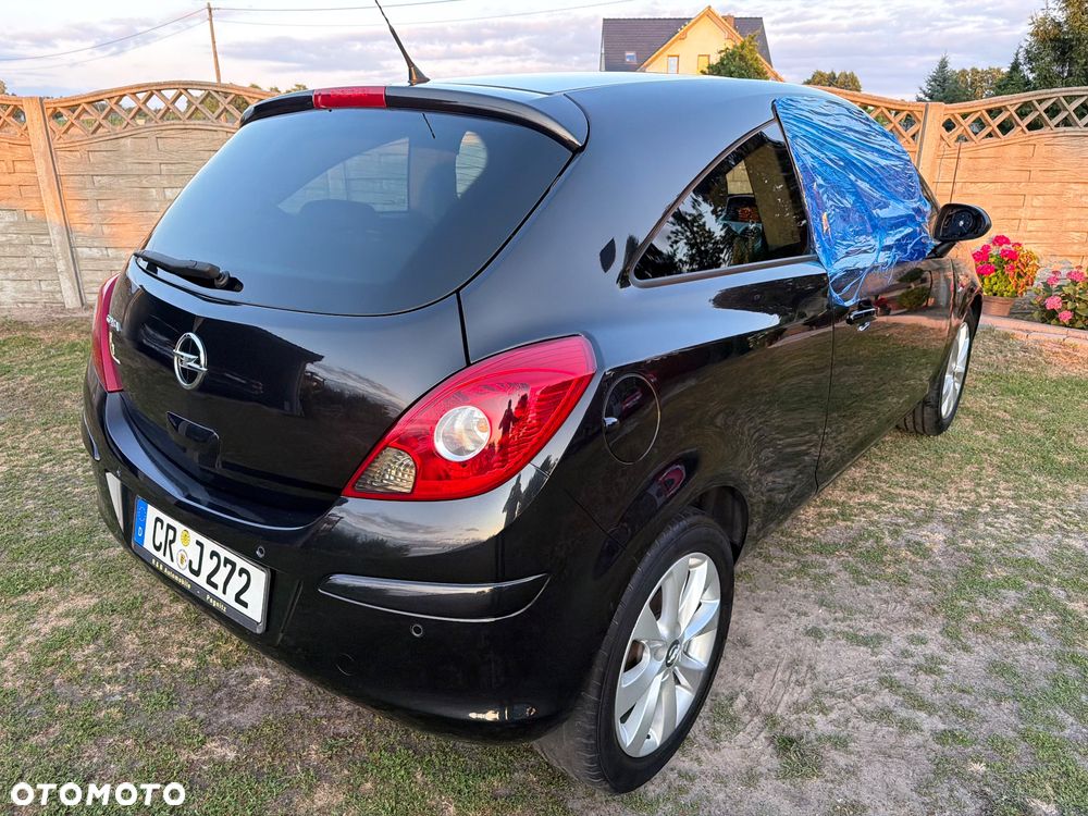 Opel Corsa 1.4 16V Active - 4