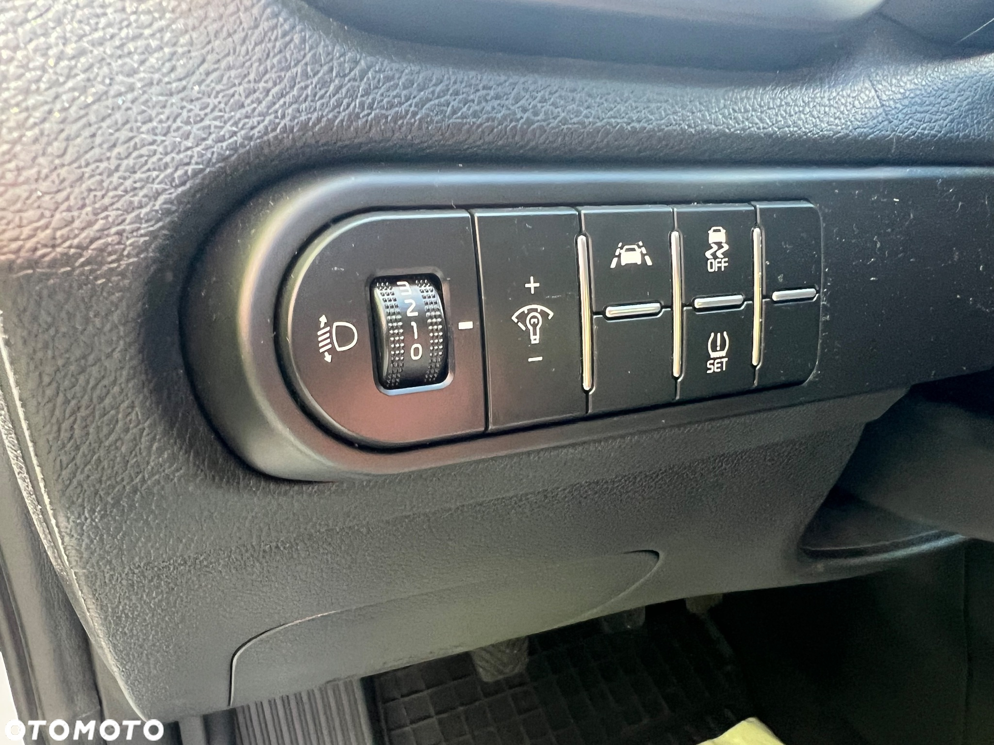 Kia Ceed 1.0 T-GDI L - 12