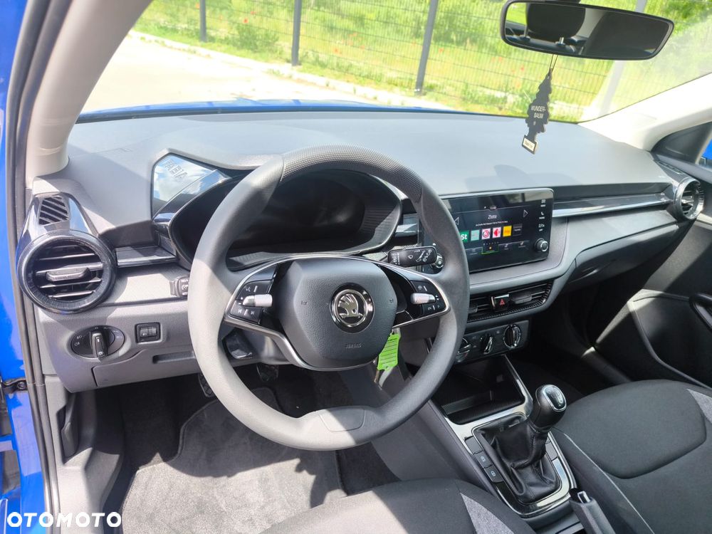 Skoda Fabia 1.0 Essence - 6