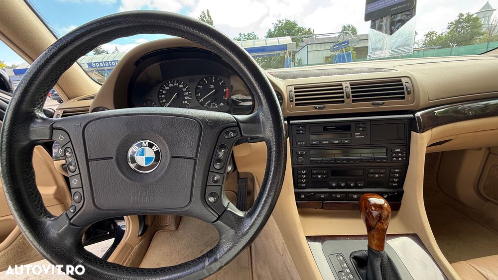 BMW Seria 7 - 13