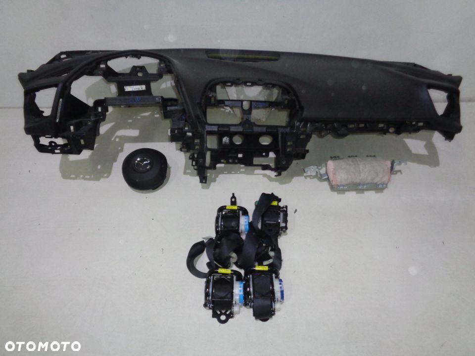 MAZDA 3 DESKA KONSOLA KOKPIT AIRBAG PASY KOMPLET - 1