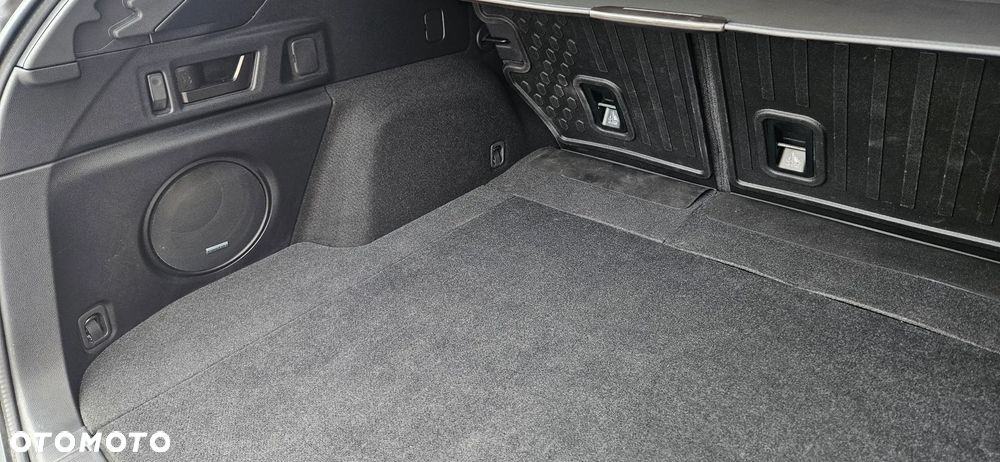 Subaru Outback - 32