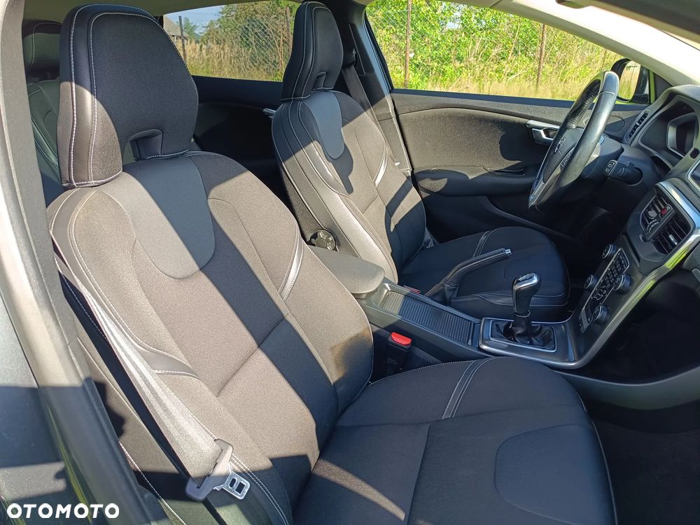 Volvo V40 D2 Momentum - 15