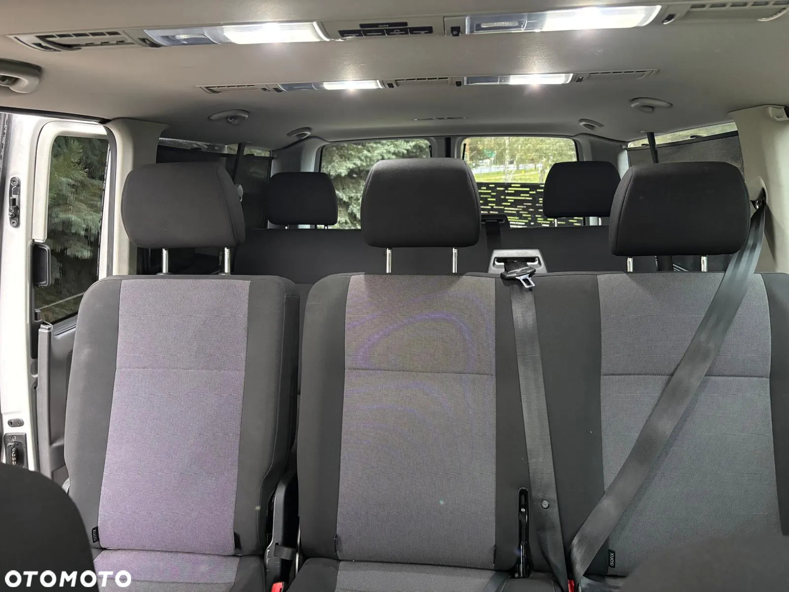 Volkswagen Caravelle - 16