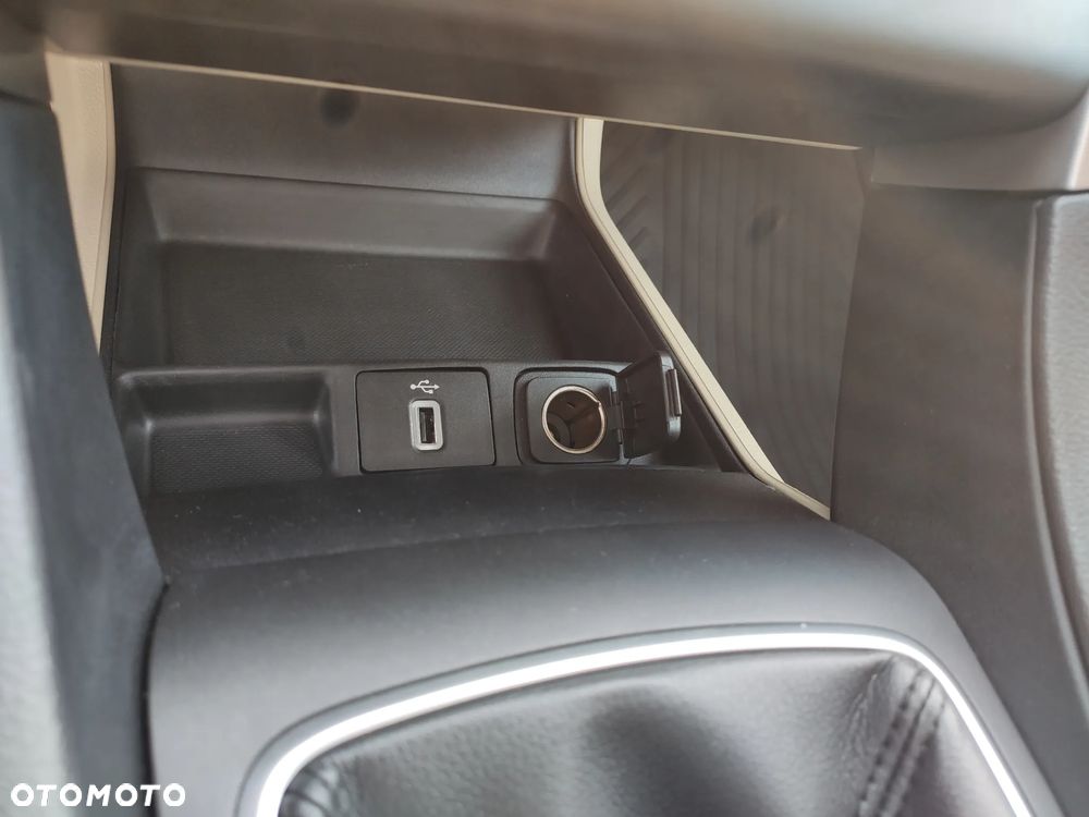 Ford Mondeo 1.5 EcoBoost Edition - 27