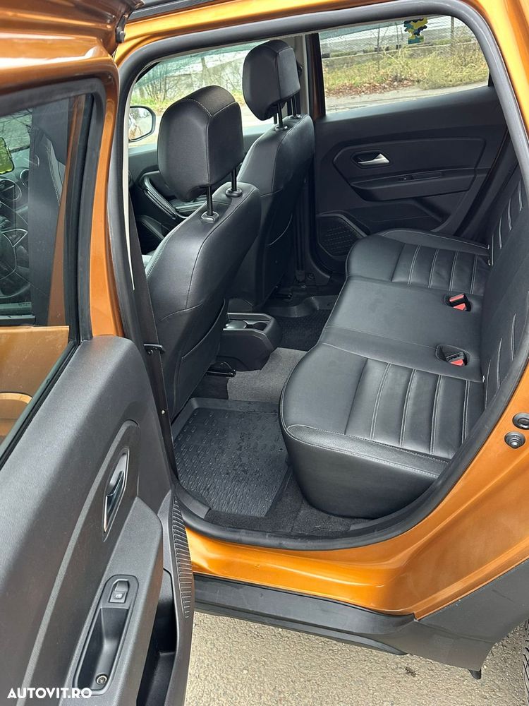 Dacia Duster 1.5 dCi 4WD Prestige jante 17" - 26