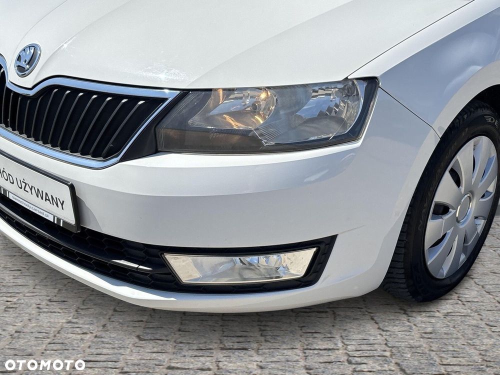 Skoda RAPID 1.2 TSI Ambition - 31