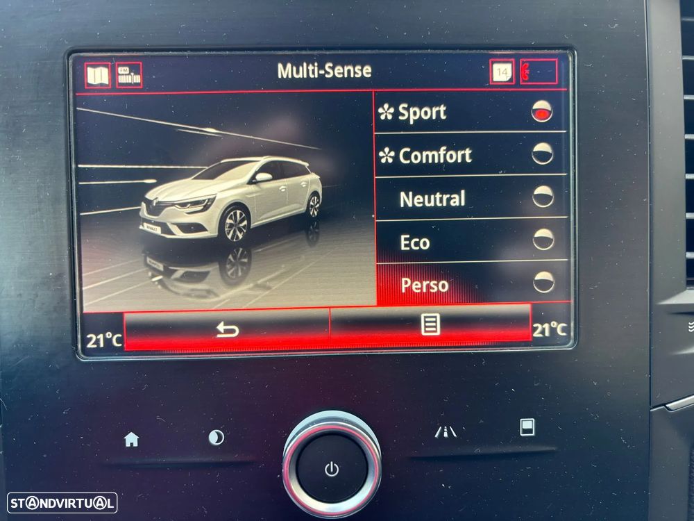 Renault Mégane Sport Tourer 1.5 dCi GT Line J18 - 34