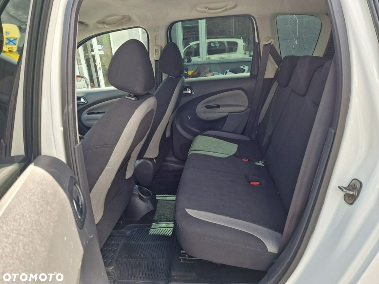 Citroën C3 Picasso HDi 115 FAP Tendance - 23