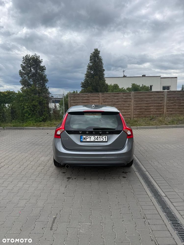 Volvo V60 D3 Drive-E Summum - 1