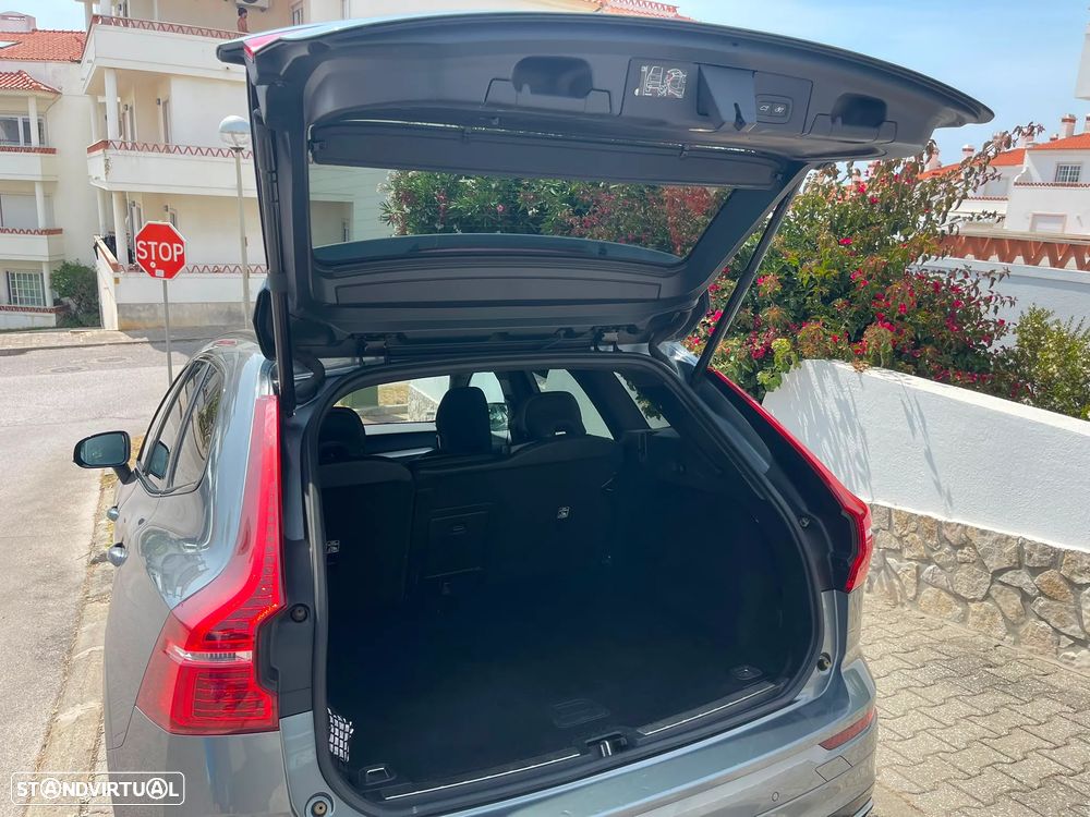Volvo XC 60 2.0 B4 R-Design - 6