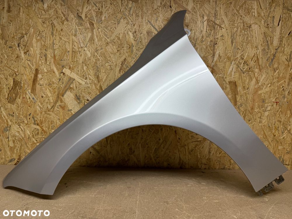 BŁOTNIK LEWY PRZÓD MERCEDES BENZ A KLASA W177 A177 A177881050 SREBRNY - 1