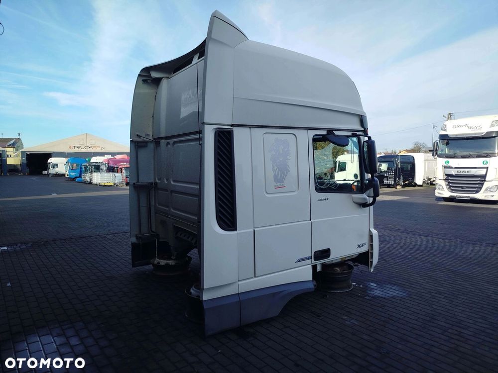 KABINA DAF XF 106 LIFT - 4